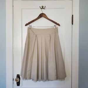 Tristan & Iseut Box-Pleated Skirt – Size 8 – Khaki